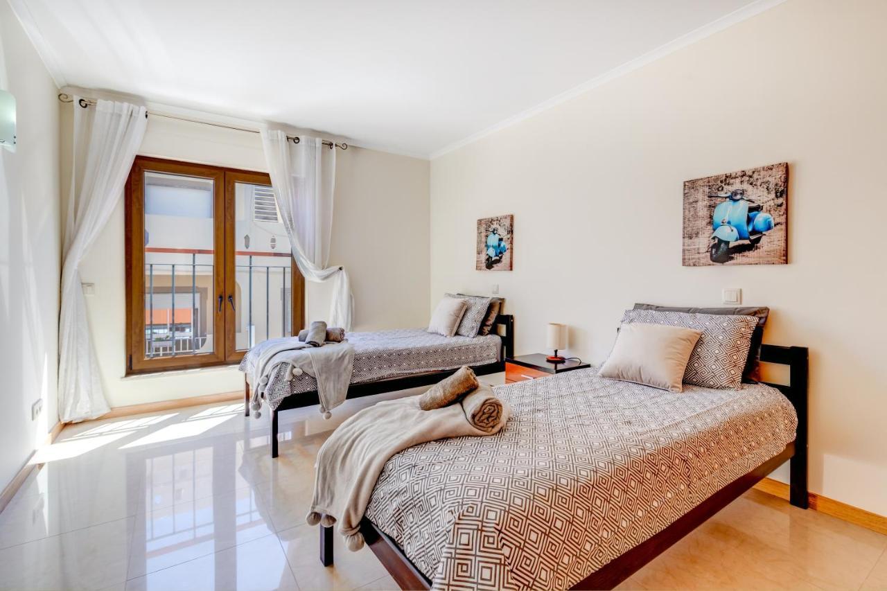 Two Bedroom Apartment With Rooftop Pool In Alvor Zewnętrze zdjęcie